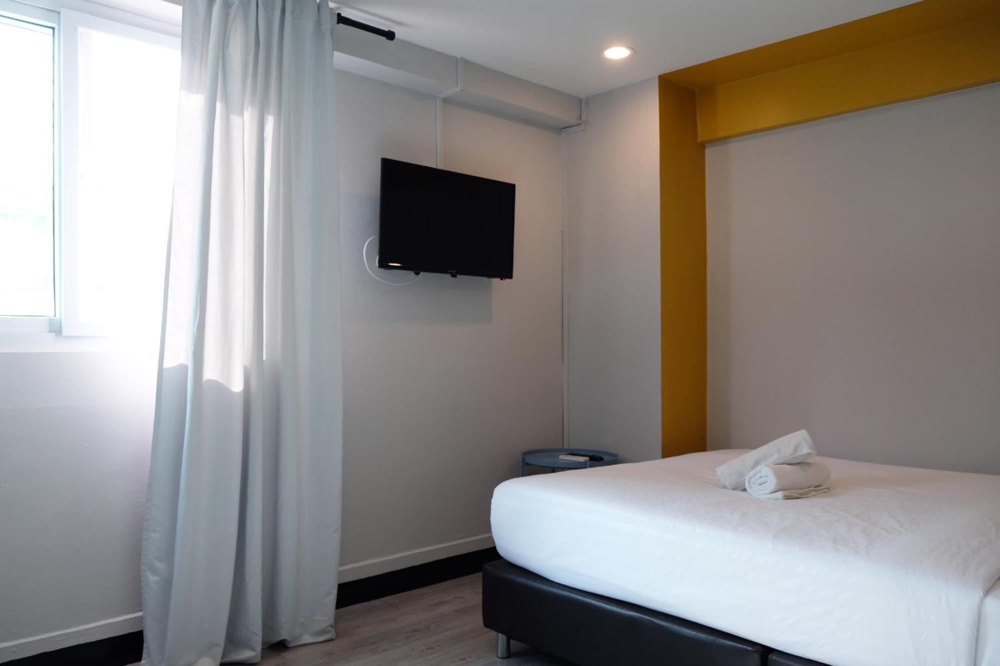 Sleep with Me Bangkok - BTS Phra Khanong Ruang foto